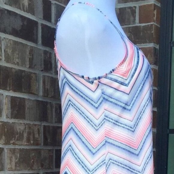 REWIND WOMEN'S SIZE XS DRESS CORAL, WHITE, & BLUE CHEVRON MAXI BEACH PARTY NWT - Picture 5 of 8